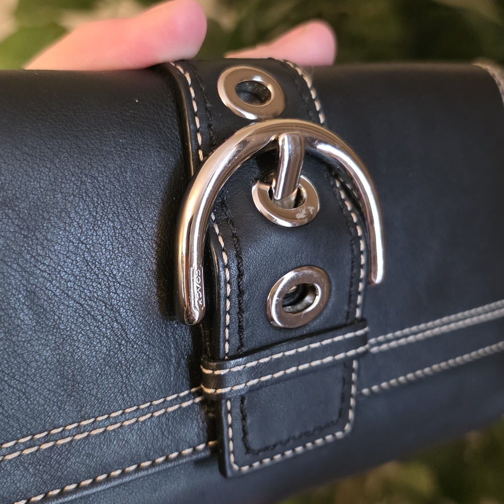 Coach Soho Black Leather Wallet with Silver Hardware - Picture 2 of 8